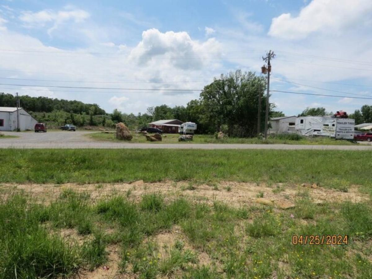 Picture of Home For Sale in McAlester, Oklahoma, United States