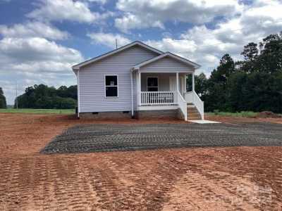 Home For Sale in Troutman, North Carolina