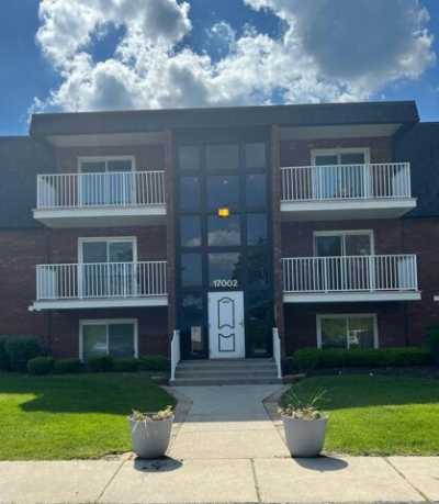 Home For Rent in Hazel Crest, Illinois