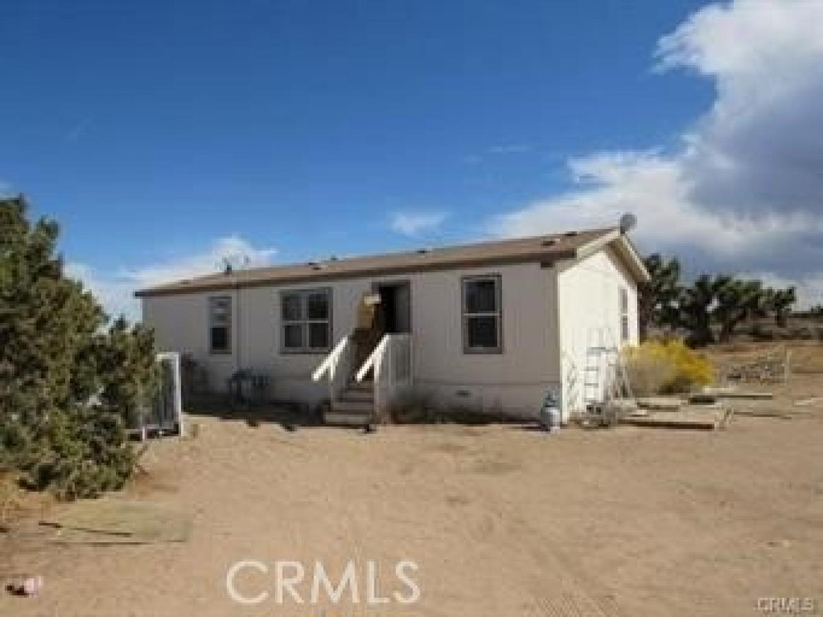 Picture of Home For Sale in Phelan, California, United States