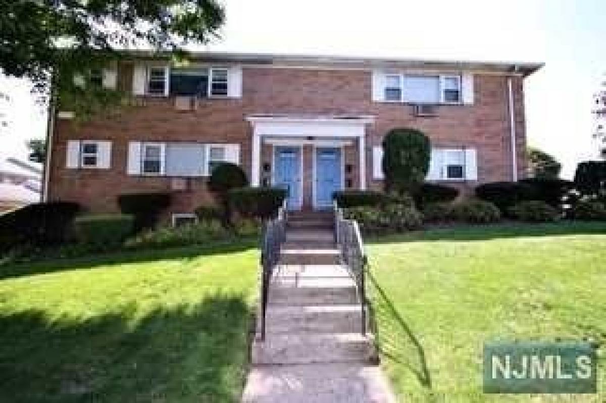 Picture of Home For Rent in Fair Lawn, New Jersey, United States