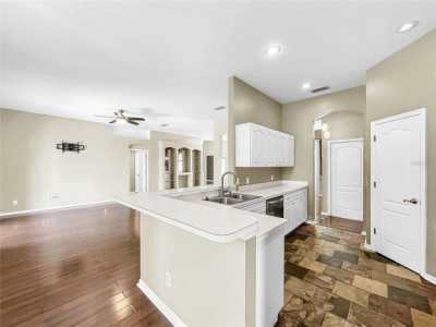 Home For Sale in Valrico, Florida