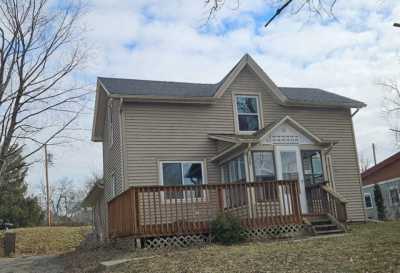 Home For Sale in Cambria, Wisconsin