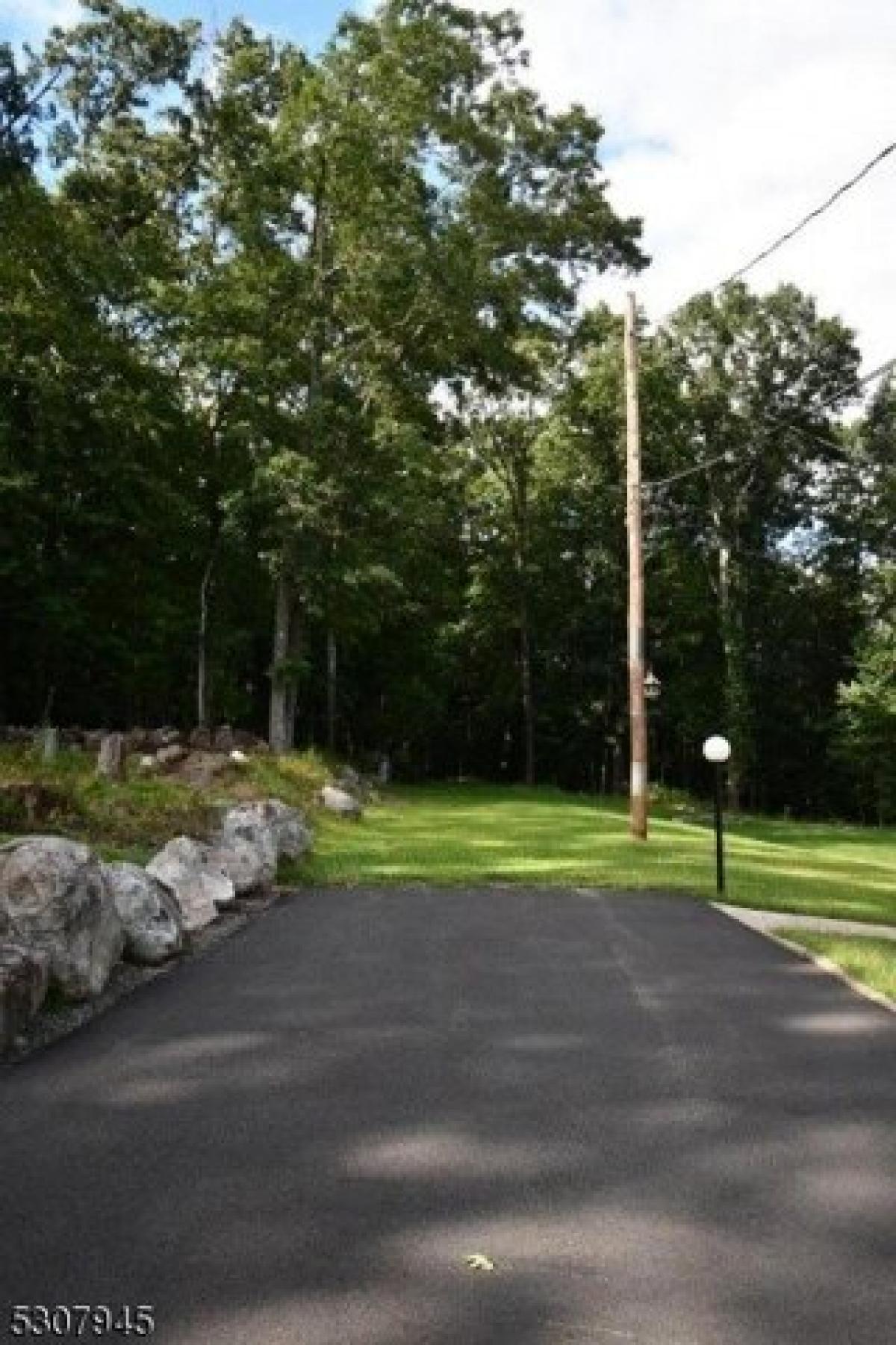 Picture of Residential Land For Sale in Hopatcong, New Jersey, United States