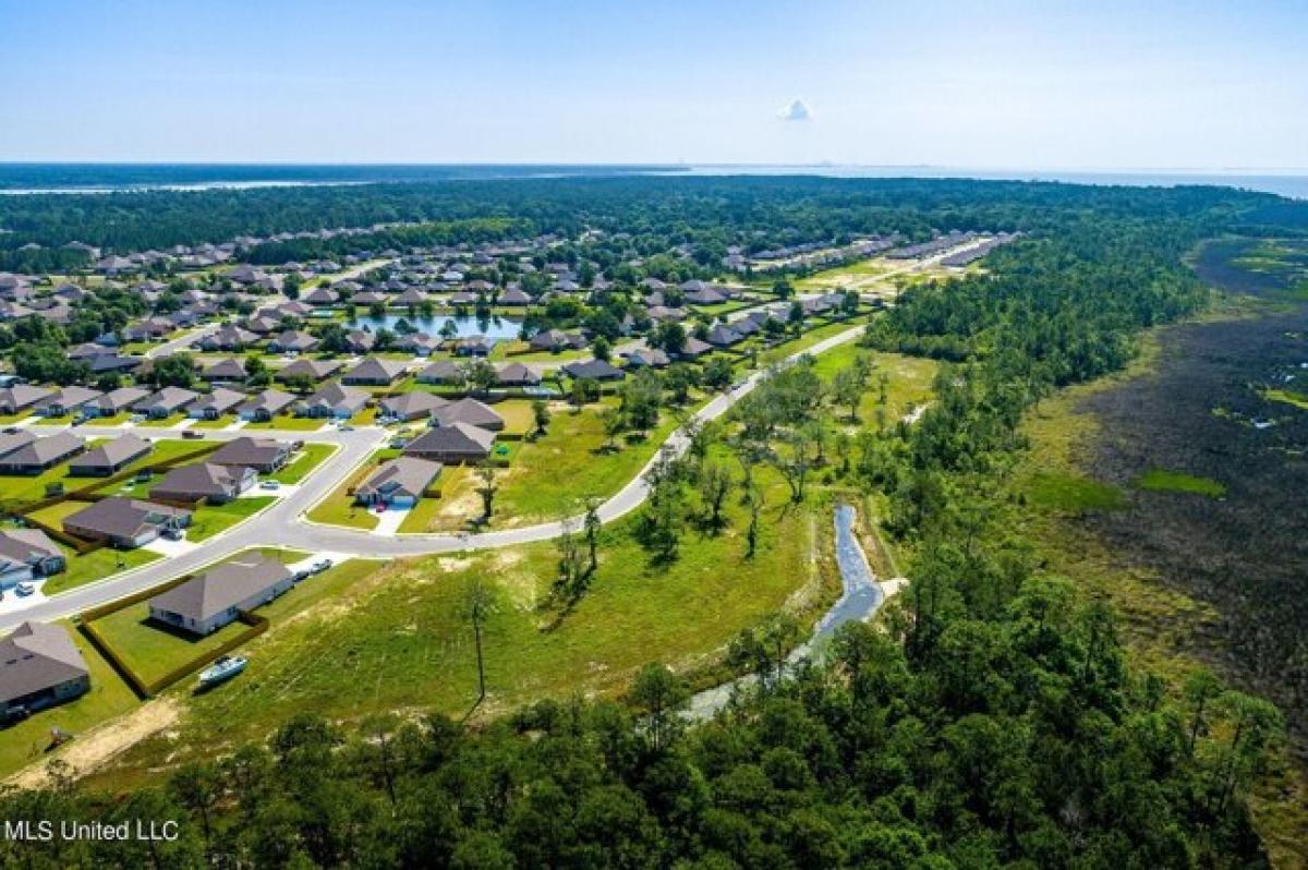 Picture of Residential Land For Sale in Ocean Springs, Mississippi, United States