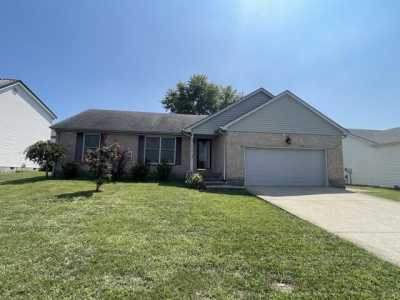 Home For Sale in Nicholasville, Kentucky