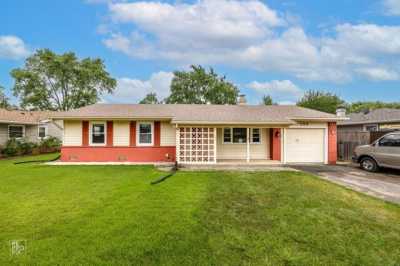 Home For Rent in Elk Grove Village, Illinois