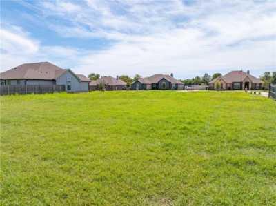 Residential Land For Sale in Robinson, Texas