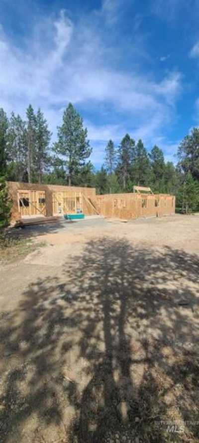 Home For Sale in Donnelly, Idaho