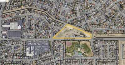 Residential Land For Sale in Pittsburg, California