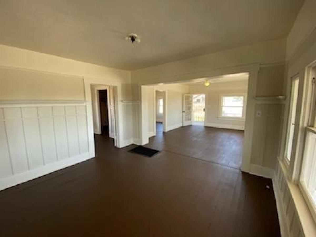 Picture of Home For Rent in Fowler, California, United States