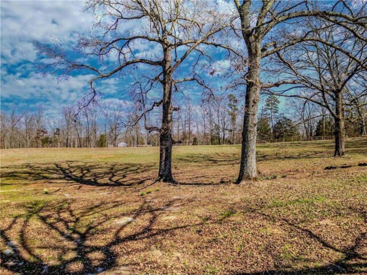 Picture of Residential Land For Sale in Liberty, South Carolina, United States