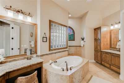 Home For Sale in Spicewood, Texas