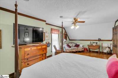 Home For Sale in Taylors, South Carolina