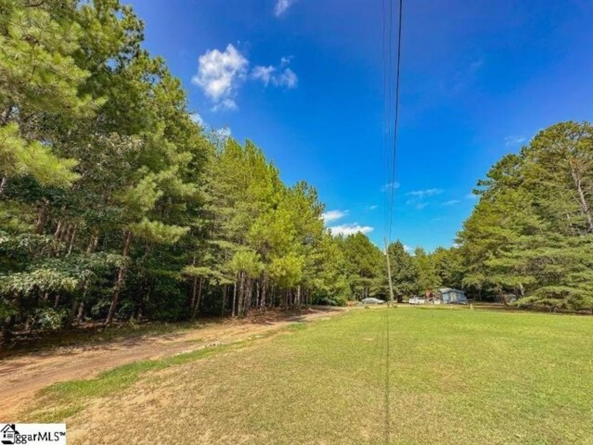 Picture of Residential Land For Sale in Easley, South Carolina, United States