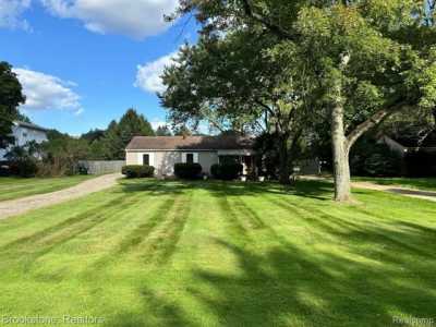 Home For Sale in Orion, Michigan