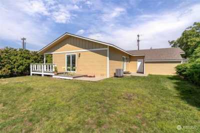 Home For Sale in East Wenatchee, Washington