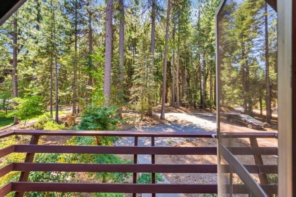 Picture of Home For Sale in Pollock Pines, California, United States