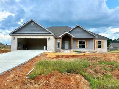 Home For Sale in Deatsville, Alabama