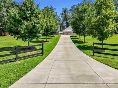 Home For Sale in Rutherfordton, North Carolina