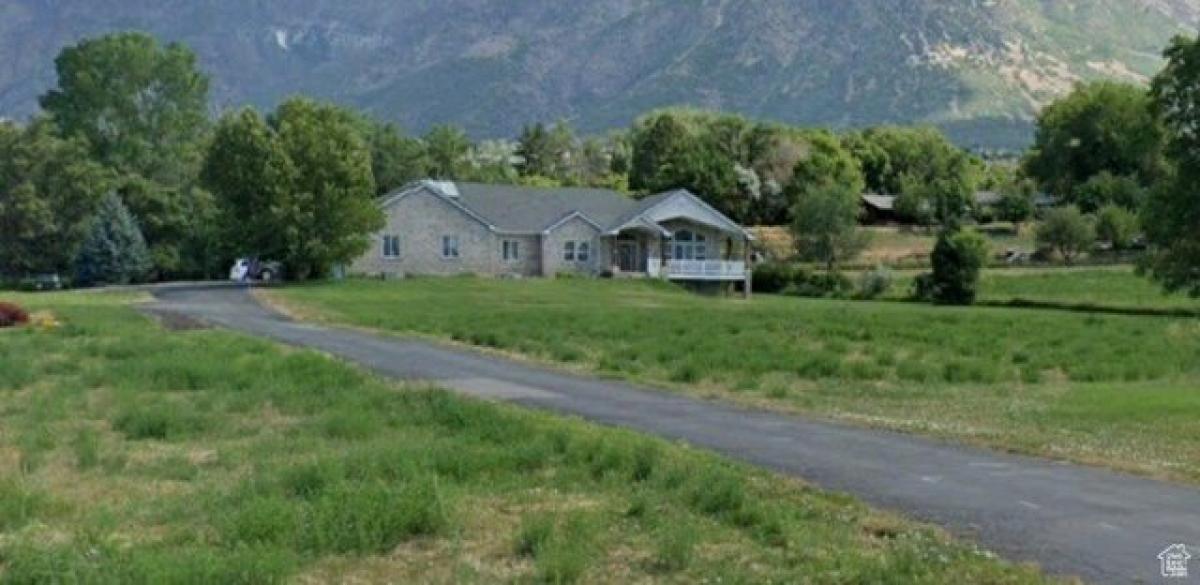 Picture of Home For Sale in Pleasant View, Utah, United States