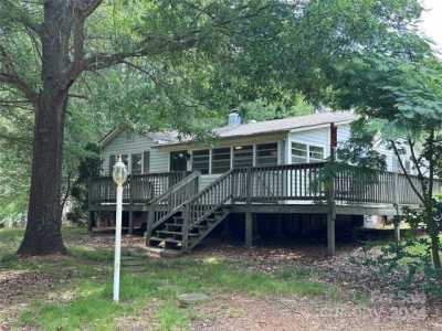 Home For Sale in Bessemer City, North Carolina