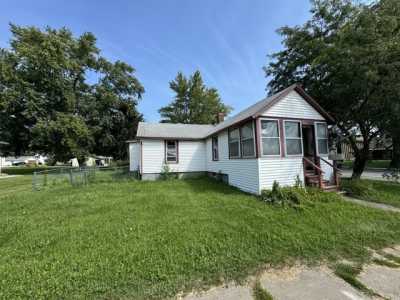 Home For Sale in Mendota, Illinois