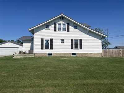 Home For Sale in Saint Peter, Illinois