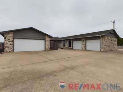 Home For Sale in Garden City, Kansas