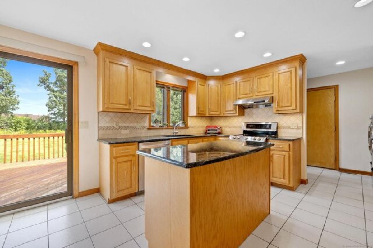 Picture of Home For Rent in South Windsor, Connecticut, United States