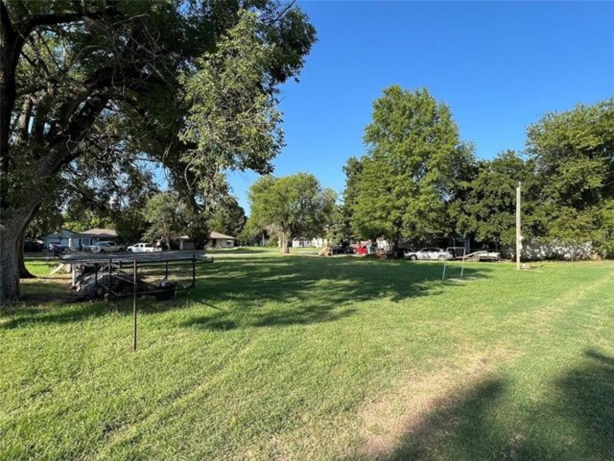 Picture of Residential Land For Sale in Lexington, Oklahoma, United States