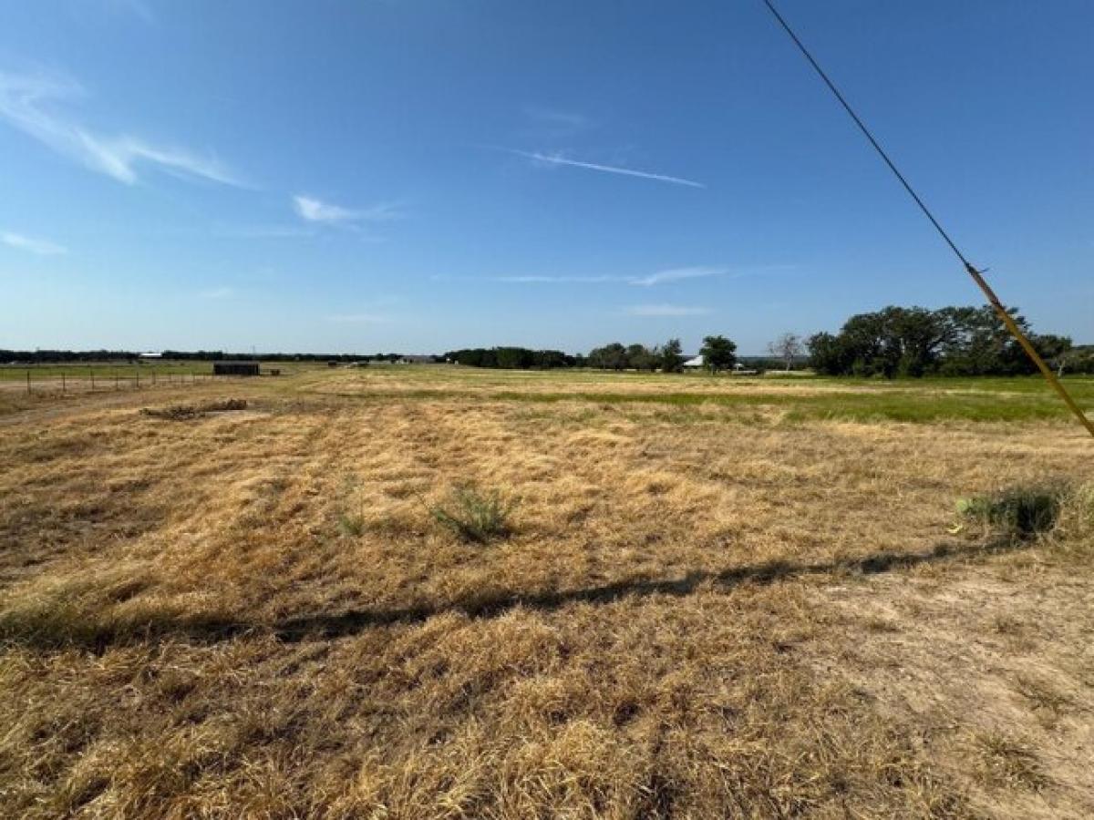 Picture of Residential Land For Sale in Stephenville, Texas, United States