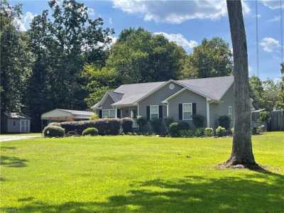 Home For Sale in Randleman, North Carolina