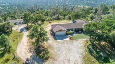 Home For Sale in Coarsegold, California