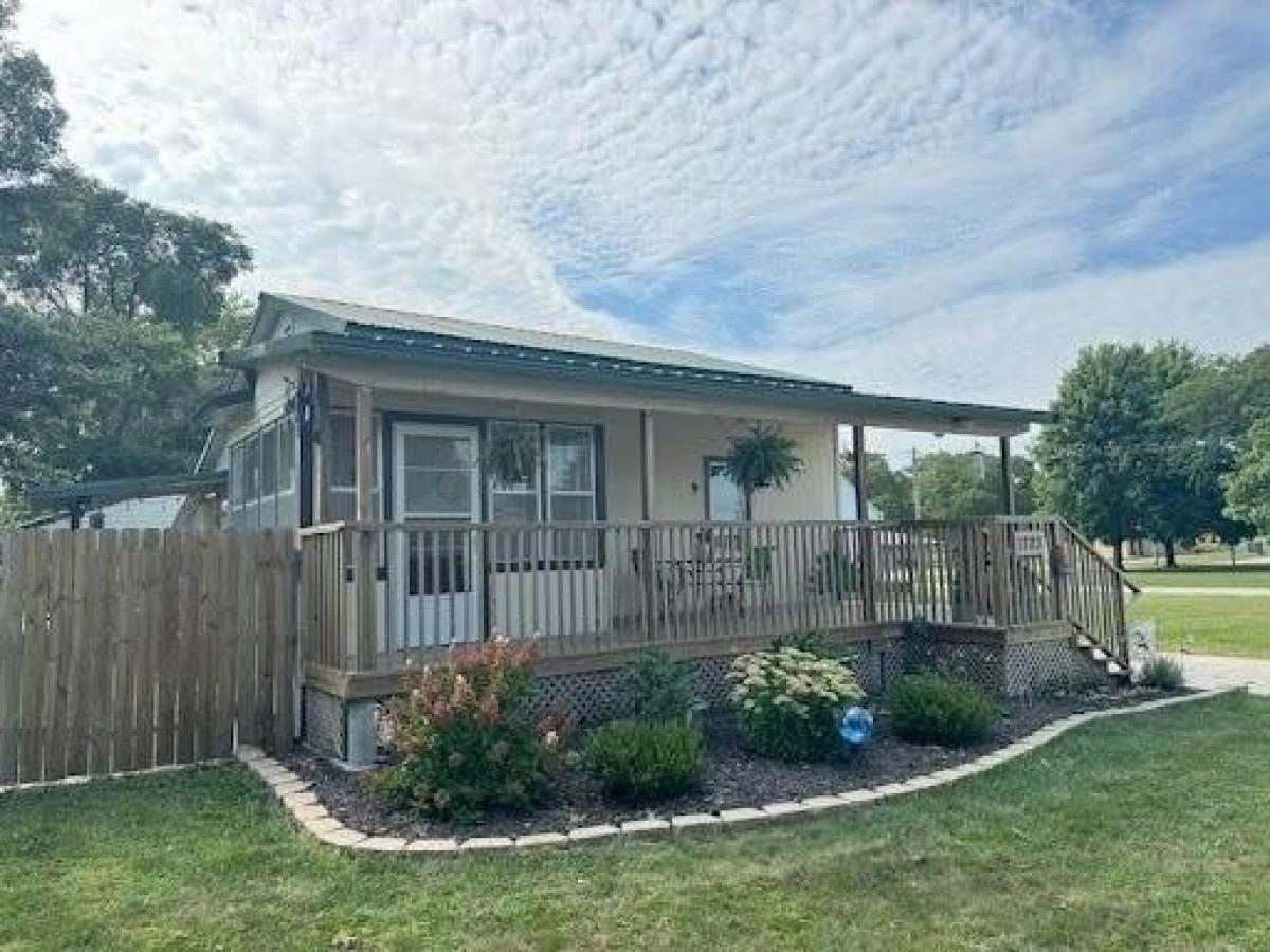 Picture of Home For Sale in Ellsworth, Iowa, United States