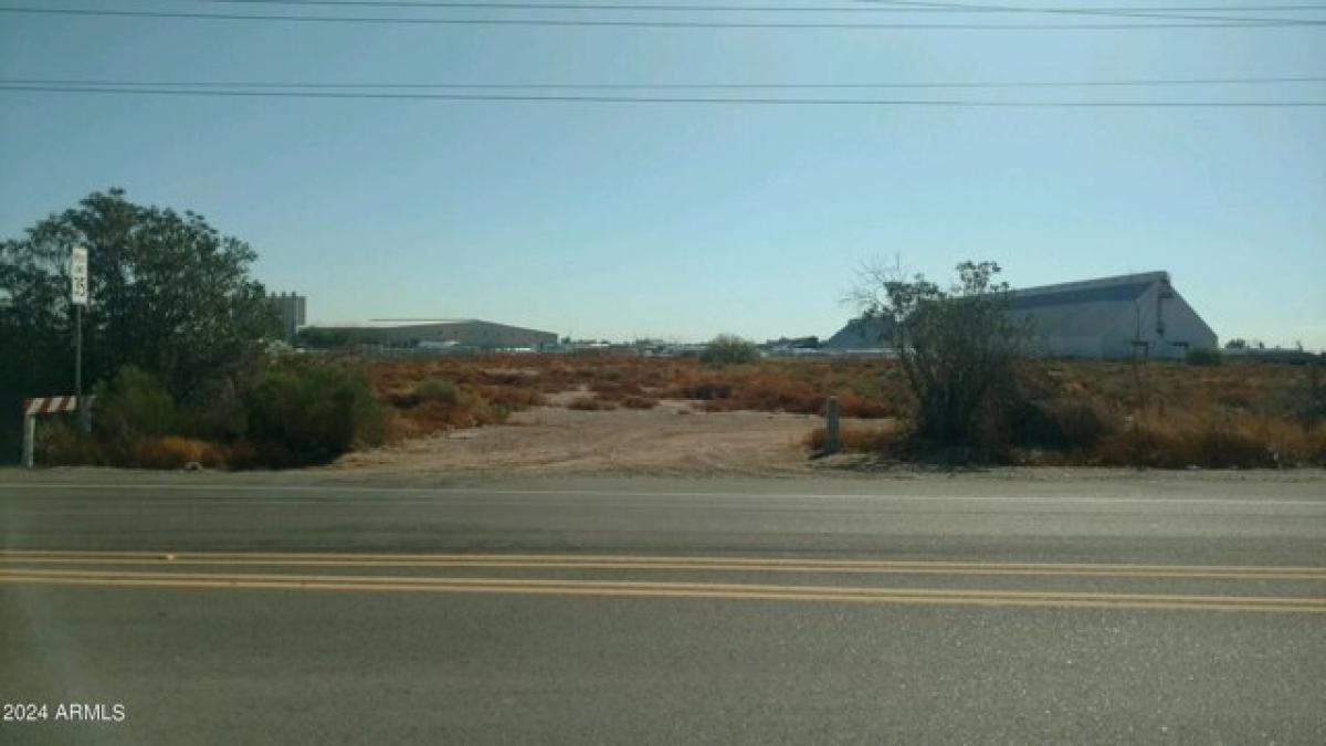 Picture of Residential Land For Sale in Casa Grande, Arizona, United States