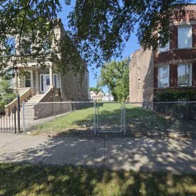 Residential Land For Sale in Chicago, Illinois