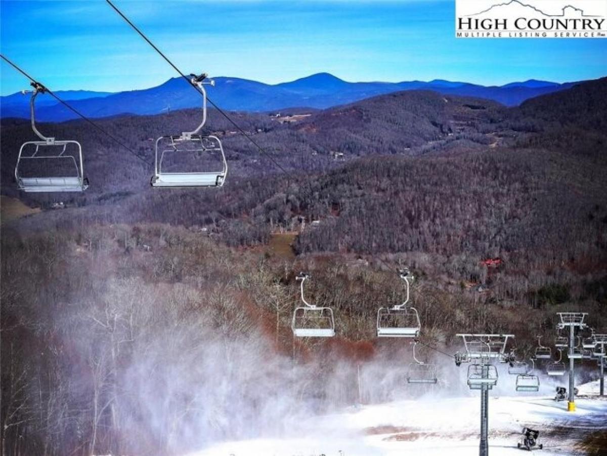 Picture of Home For Sale in Sugar Mountain, North Carolina, United States