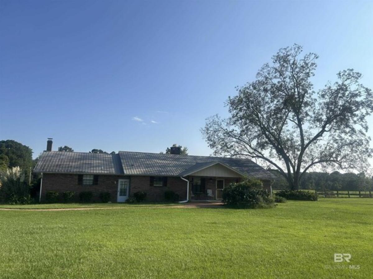 Picture of Home For Sale in Summerdale, Alabama, United States