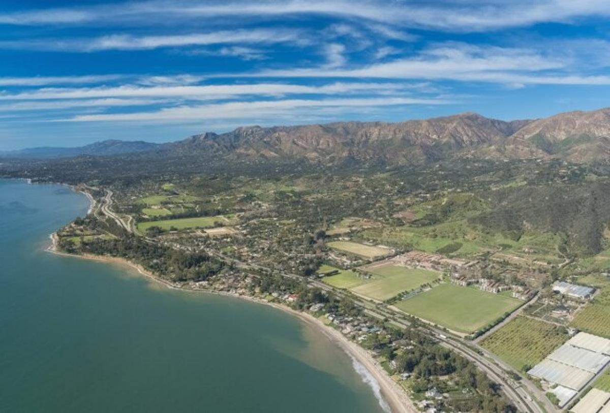 Picture of Home For Sale in Carpinteria, California, United States