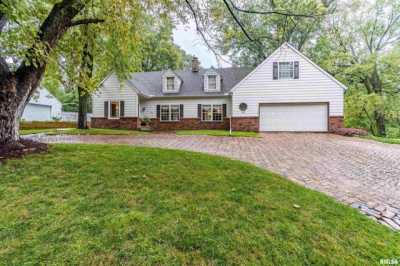 Home For Sale in Peoria Heights, Illinois