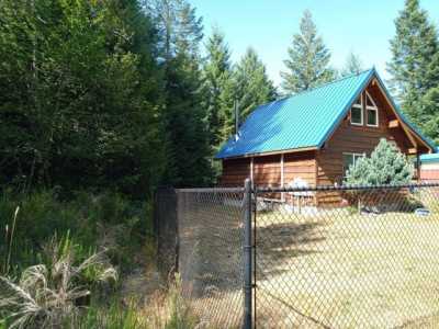 Home For Sale in Packwood, Washington