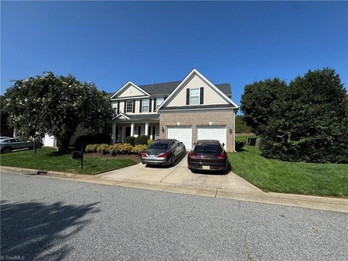 Picture of Home For Sale in Clemmons, North Carolina, United States