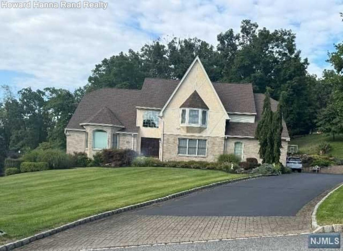 Picture of Home For Sale in Wayne, New Jersey, United States