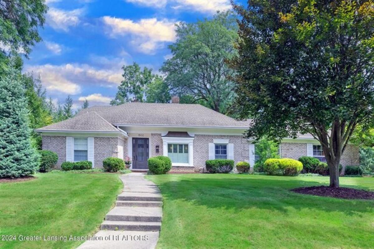 Picture of Home For Sale in East Lansing, Michigan, United States