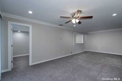 Apartment For Rent in Westbury, New York