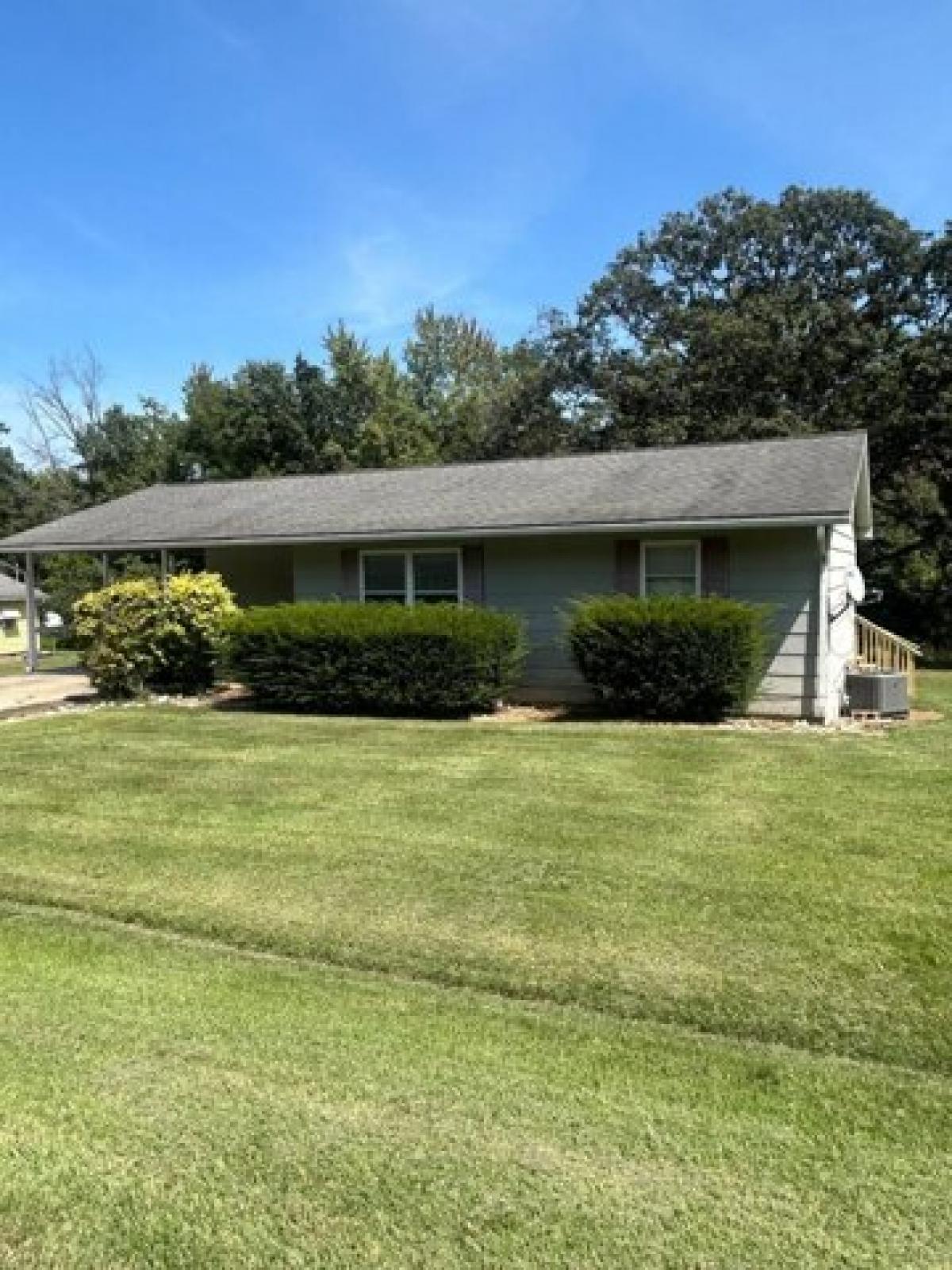 Picture of Home For Sale in Hutsonville, Illinois, United States