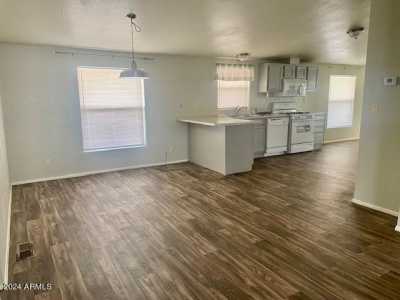 Home For Sale in Tonopah, Arizona