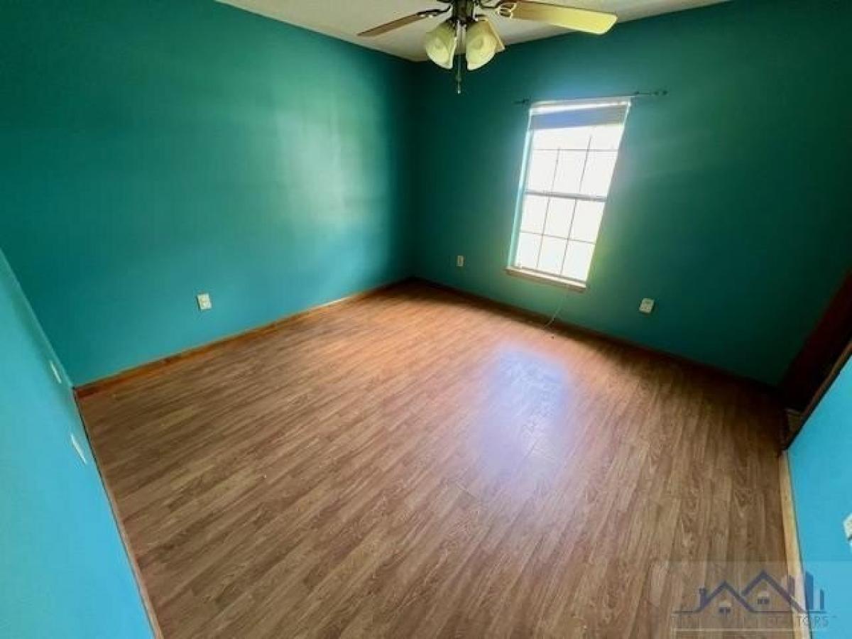 Picture of Home For Sale in Houma, Louisiana, United States