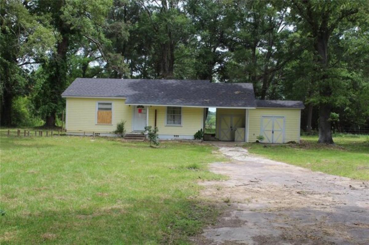 Picture of Home For Sale in Carthage, Texas, United States